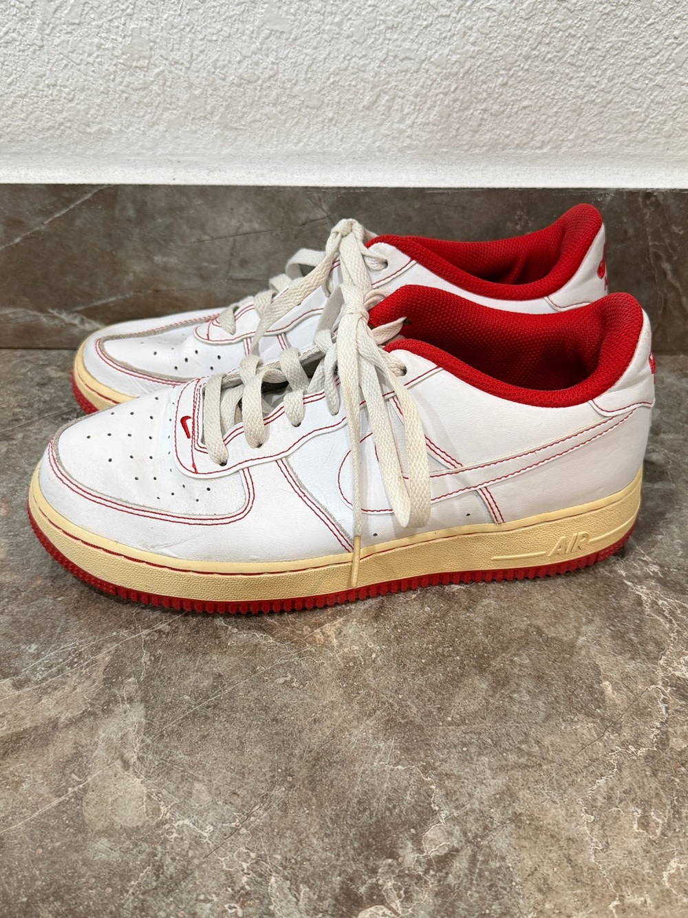 Nike White and Red Kids Low-Top Sneakers - Picture 2 of 6